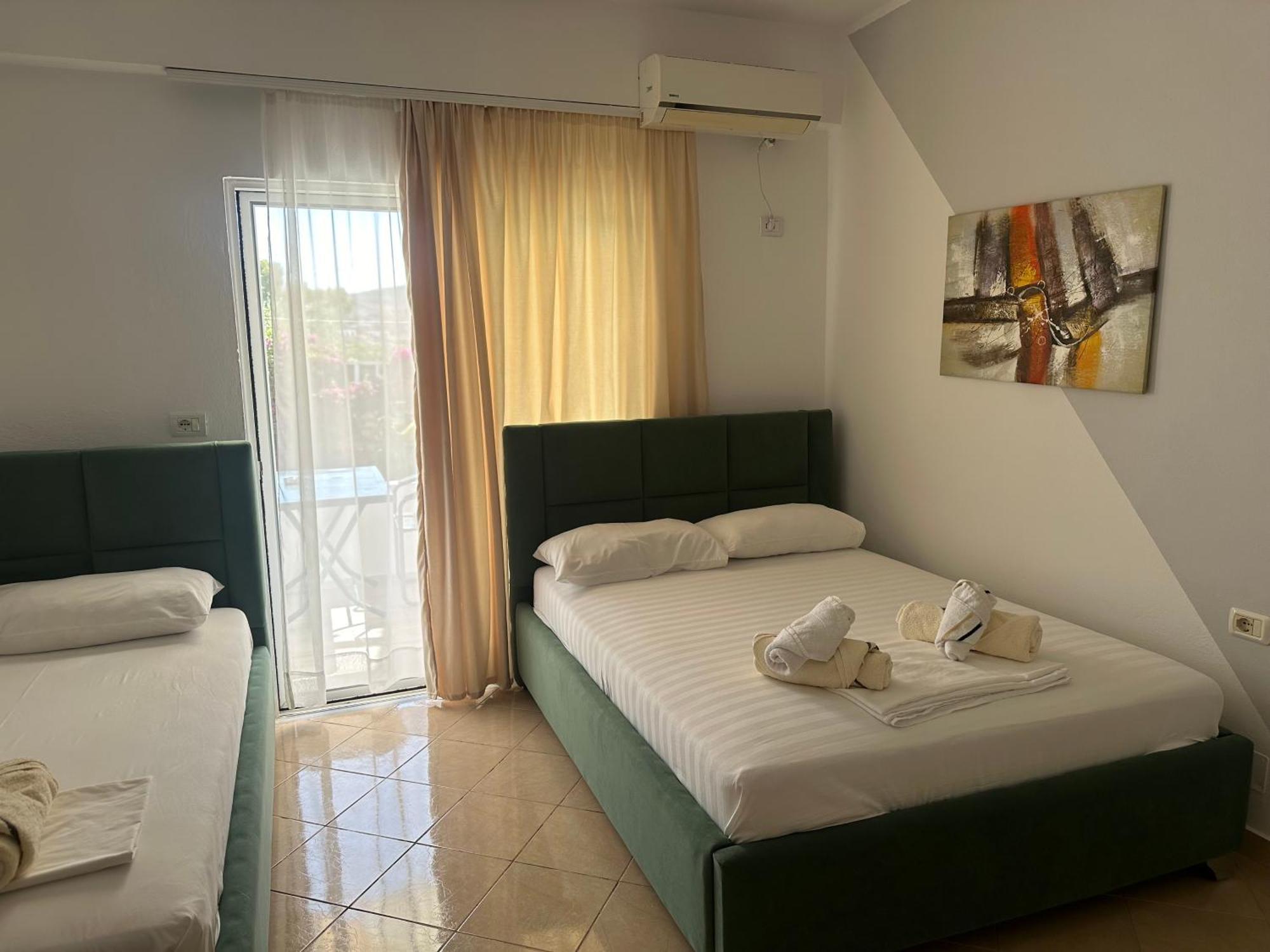 Skenderi Apartments Ksamil Bagian luar foto